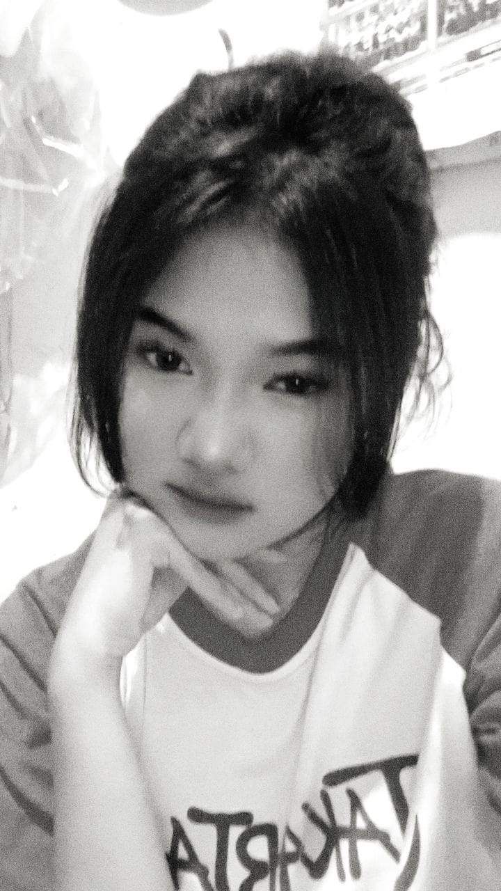 nadzwa aurelia